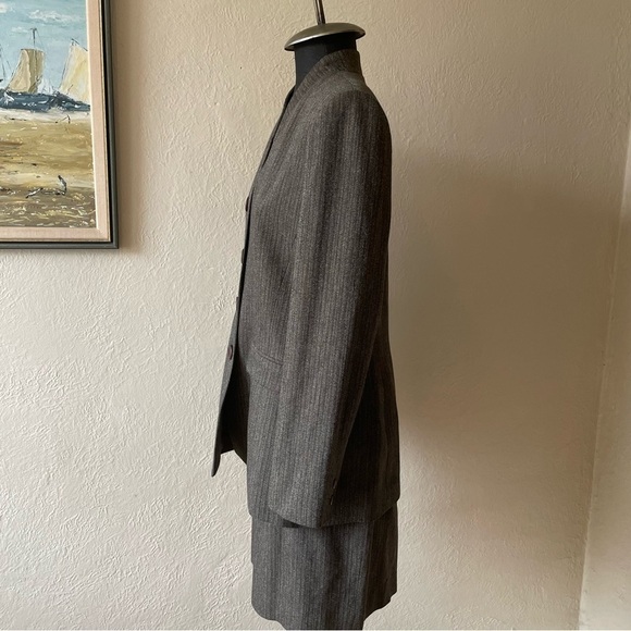 HOLT Renfrew wool blend fitted blazer size 8 - Picture 3 of 13